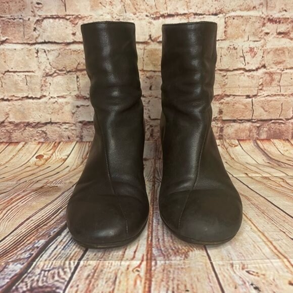 Acne Studios Black Leather Ankle Boots w/ Chunky Heels Size 38 US 8 - Picture 3 of 6